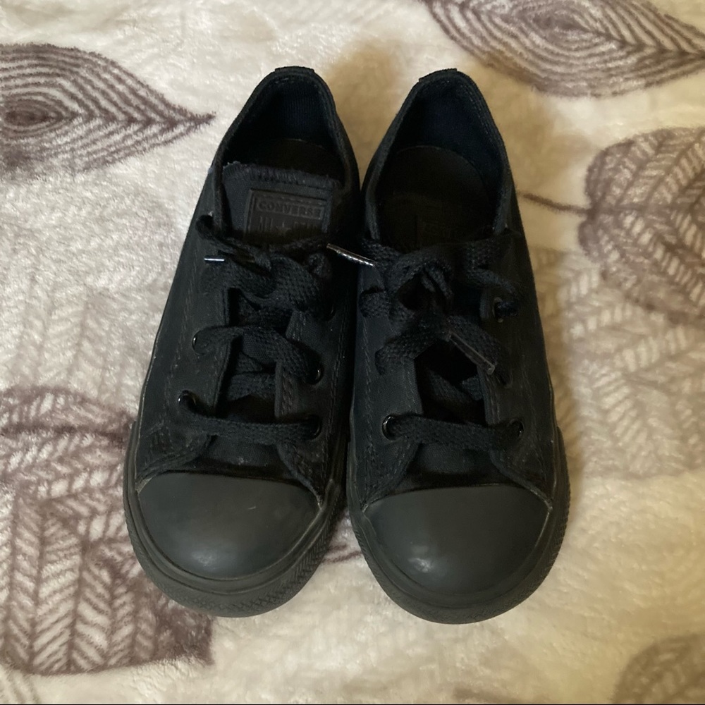 Kids Converse size 10